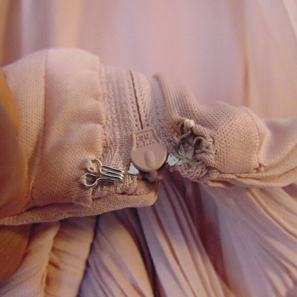 EUC LEVKOFF Pink Sheer Scrunched Prom Wedding Flowy Spaghetti Straps Dress 12 - Picture 9 of 12